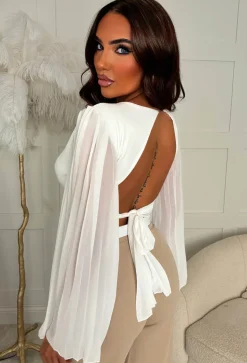 Wink & Whisper White Plisse Flared Sleeve Top